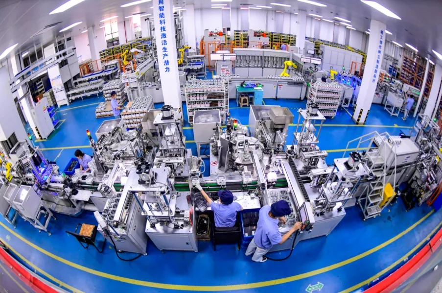 数据驱动下的生产运作革命：从三维优化到效能跃迁